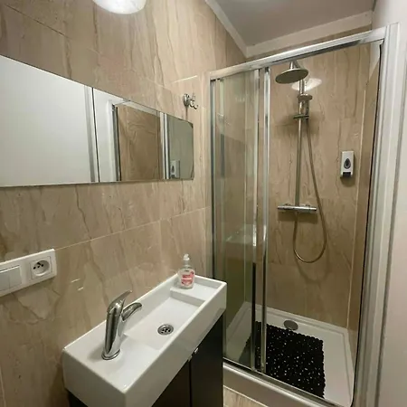 Lama Rooms Hostel Warsaw
